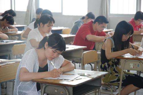 泰安成人高考和自考有什么不同？